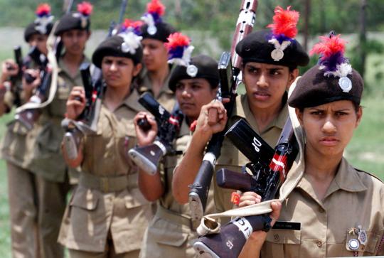 Mengintip kegiatan wanita cantik di sekolah militer NCC India