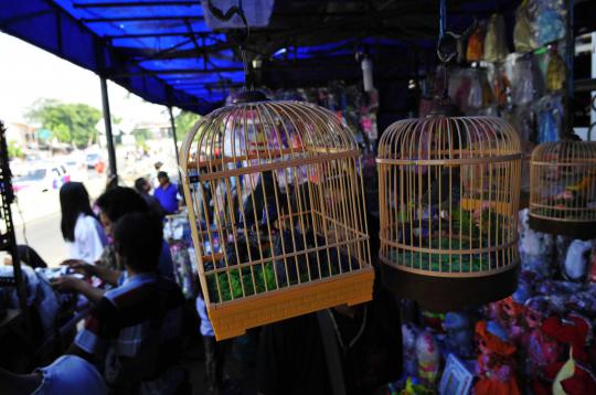 Pasca ultimatum, Satpol PP terus awasi PKL di Pasar Gembrong