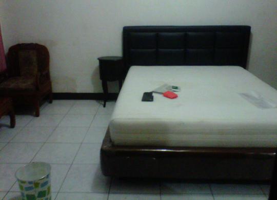 Menengok kamar kos Sisca Yofie