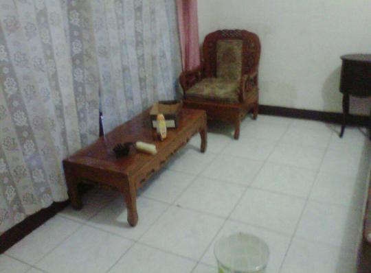 Menengok kamar kos Sisca Yofie