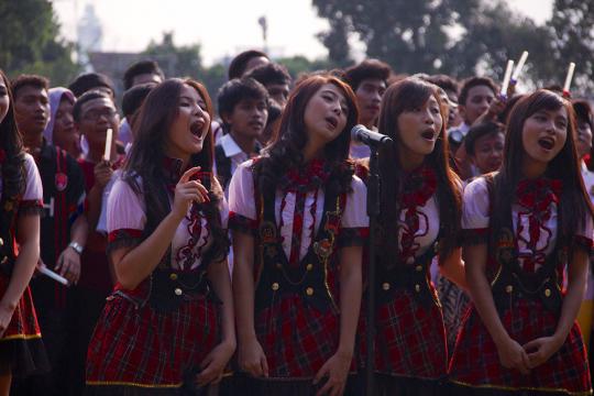 'Upacara bendera' bersama JKT48 (bagian 1)