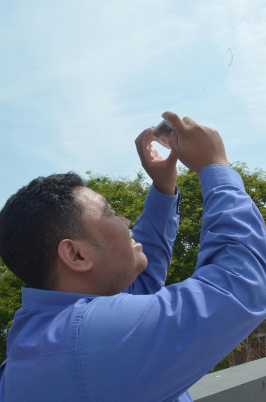 Indahnya fenomena 'cincin matahari' di langit Indonesia