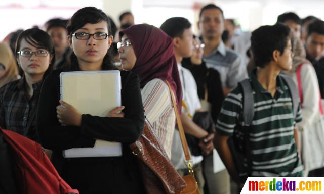 Foto : Ratusan pelamar serbu Mega Career Expo 2013 di 