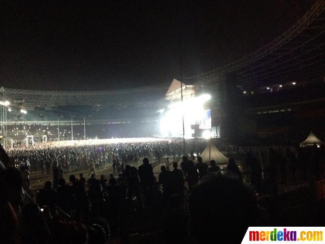 Foto : Konser Metallica 2013 GBK, pesta metalhead se 