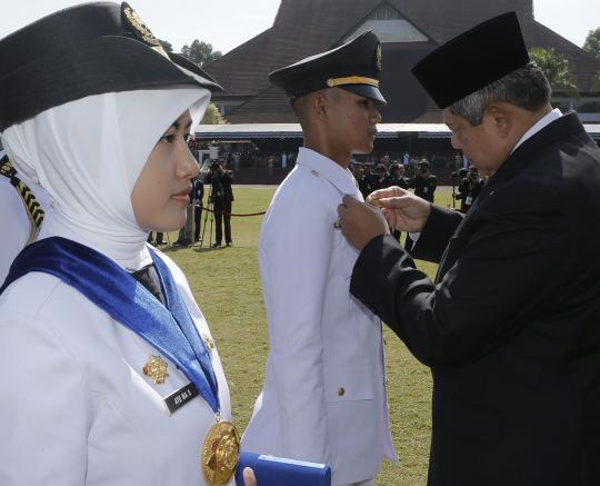 Presiden SBY lantik 1.459 Pamong Praja Muda IPDN