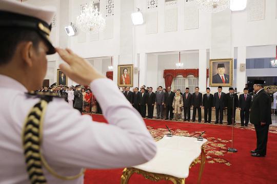 Pelantikan Jenderal Moeldoko dan Letjen Budiman di Istana Negara