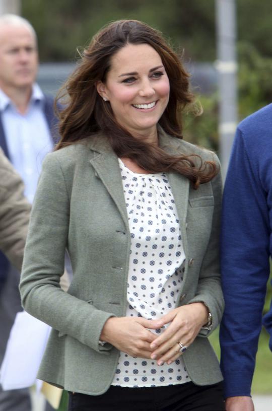Penampilan resmi pertama Kate Middleton pasca melahirkan