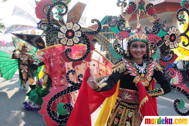 Foto : Jember Fashion Festival turut ramaikan Karnaval 