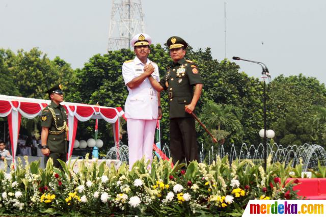 Foto : Terima tongkat komando, Jenderal Moeldoko jabat 