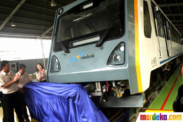 Foto : Kereta api baru layani Kualanamu-Medan| merdeka.com