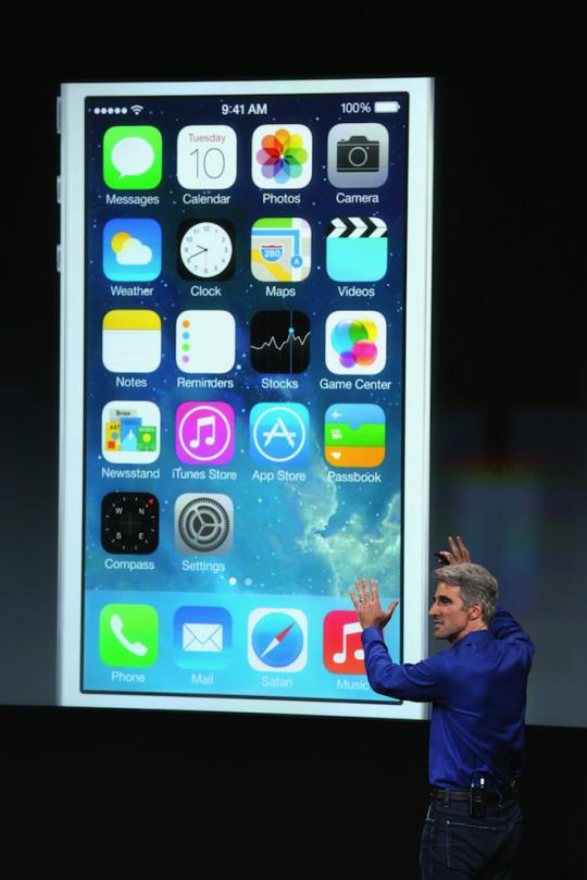 Apple perkenalkan iPhone 5S, 5C dan iOS 7 terbaru