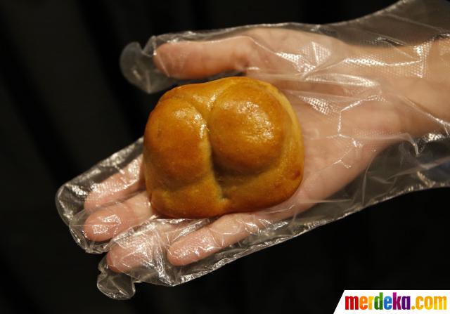 Foto : Singapura ciptakan kue berbentuk pantat merdeka.com