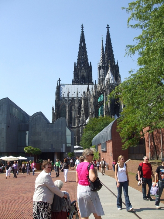Eksotisme Cologne, kota parfum di Jerman