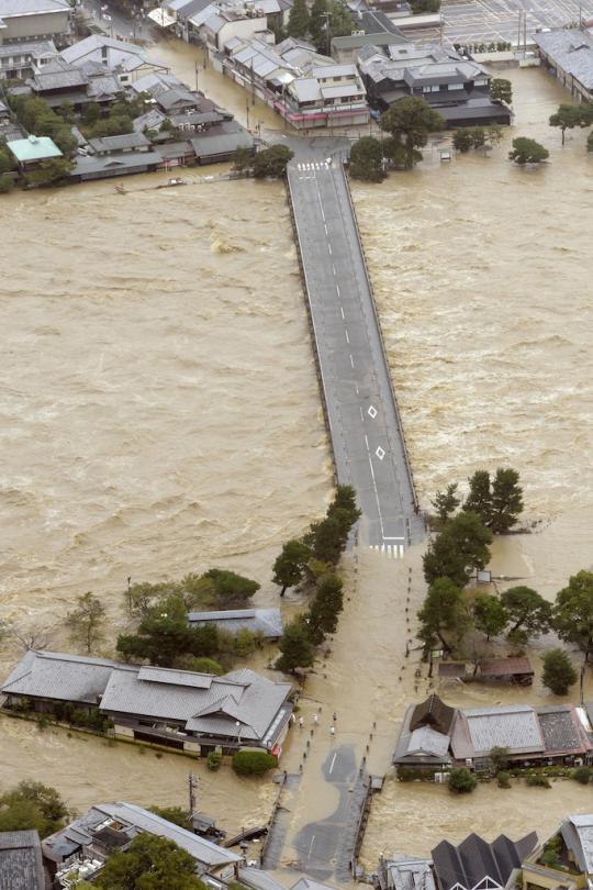 Badai tropis Man-yi rendam ratusan rumah di Jepang