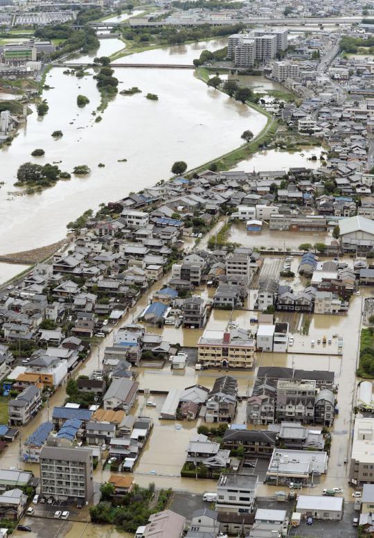 Badai tropis Man-yi rendam ratusan rumah di Jepang