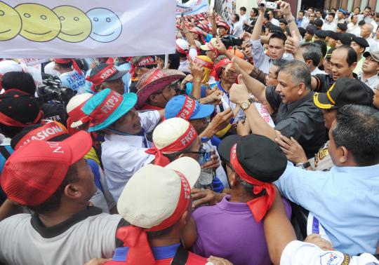 Pensiunan BRI se-Indonesia demo tuntut pesangon