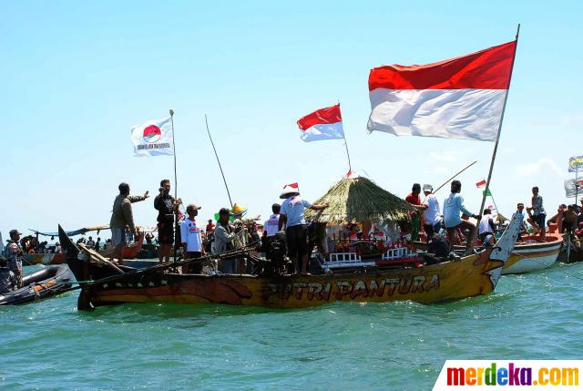 Foto : Kemeriahan perayaan sedekah bumi & laut di Semarang 