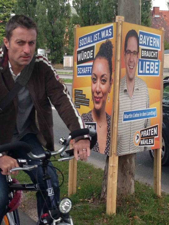 Menengok poster caleg di Jerman yang rapi dan tak semrawut