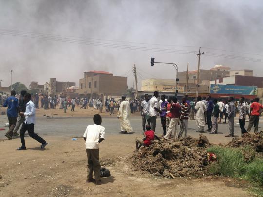 Subsidi BBM dipotong, warga Sudan mengamuk