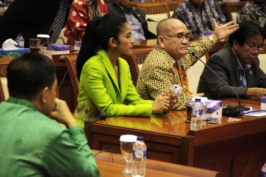 Ruhut ajak Diana Leovita bahas kumpul kebo di Komisi III DPR