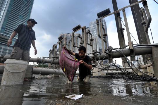 Direnovasi, Bundaran HI menjadi tempat mencari ikan