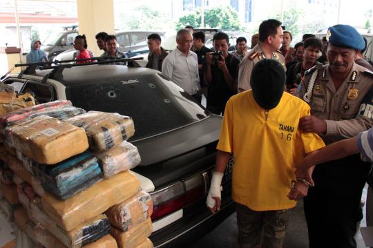 Polres Jakut tangkap tersangka pemilik 66 kg ganja