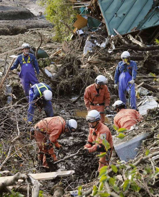 Amukan Topan Wipha di Jepang, 17 orang tewas tertimbun runtuhan