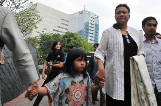 Keluarga besar jenguk Andi Mallarangeng di Rutan KPK