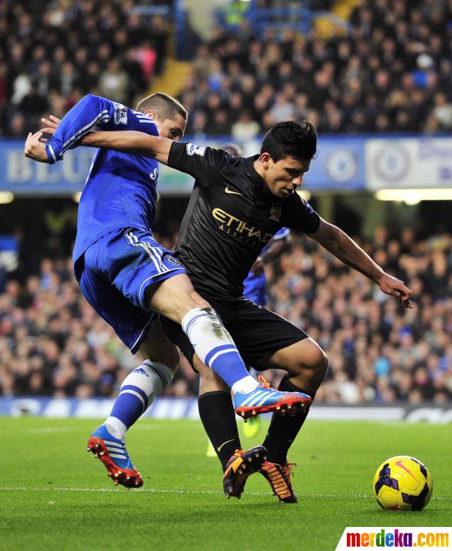 Foto : Blunder Joe Hart bikin City keok dari Chelsea 