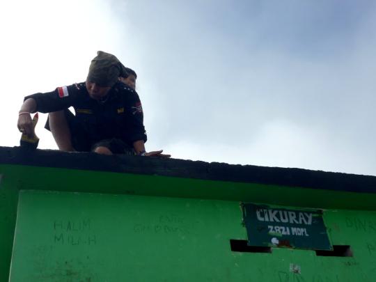 Peringatan Sumpah Pemuda di Puncak Gunung Cikuray, Garut
