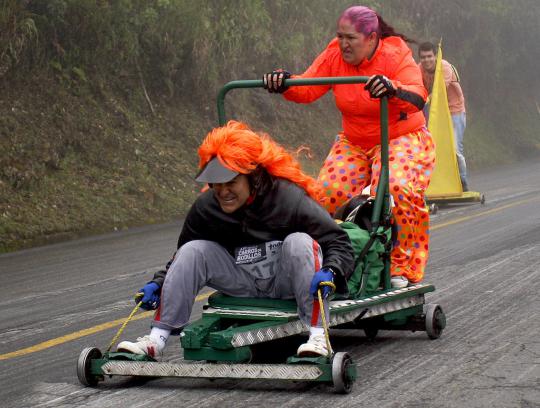 Serunya beradu kecepatan di Festival Roller Cart