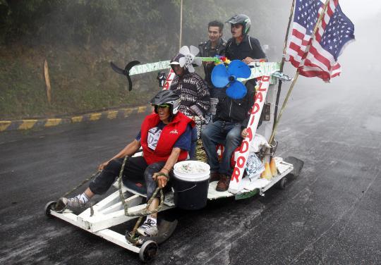 Serunya beradu kecepatan di Festival Roller Cart