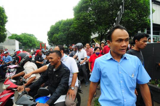 Tuntut UMP, buruh sweeping pabrik-pabrik di Pulogadung