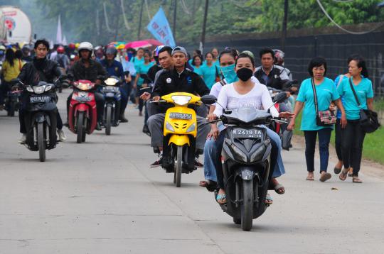 Tuntut UMP, buruh sweeping pabrik-pabrik di Pulogadung