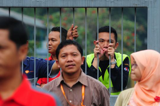 Tuntut UMP, buruh sweeping pabrik-pabrik di Pulogadung