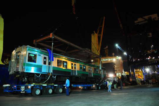 30 KRL bekas asal Jepang tiba di Pelabuhan Tanjung Priok