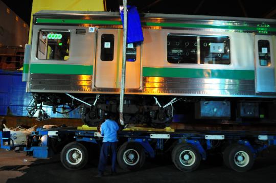 30 KRL bekas asal Jepang tiba di Pelabuhan Tanjung Priok