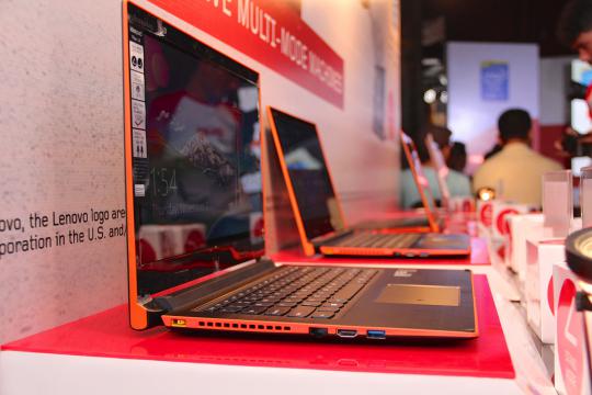 Flex, pc layar sentuh terbaru dari Lenovo