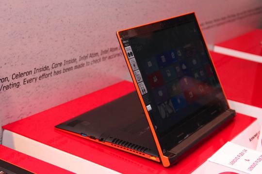 Flex, pc layar sentuh terbaru dari Lenovo