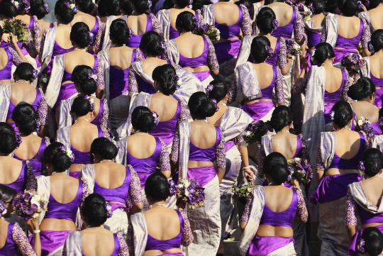 Pernikahan dengan 126 pengiring pengantin pecahkan rekor dunia