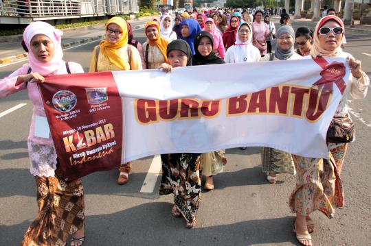 Kemeriahan Kirab Budaya Rakyat rayakan Hari Pahlawan