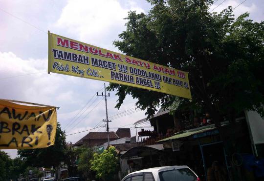 Angka kecelakaan meningkat, warga demo jalur searah di Malang
