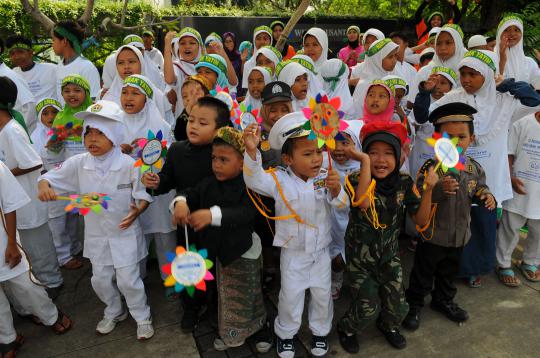 Peringati 10 Muharram, puluhan anak yatim gelar aksi damai di HI