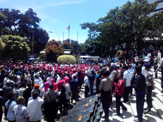 Dukung Arief-Sachrudin, ribuan warga Tangerang banjiri MK