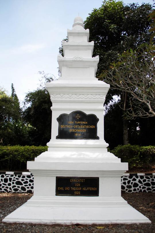 Menengok taman makam pahlawan Nazi di perkebunan Cikopo