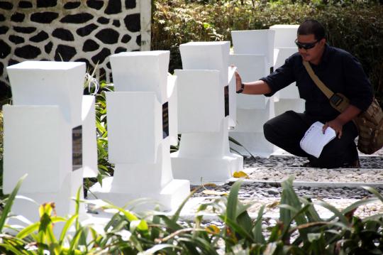 Menengok taman makam pahlawan Nazi di perkebunan Cikopo