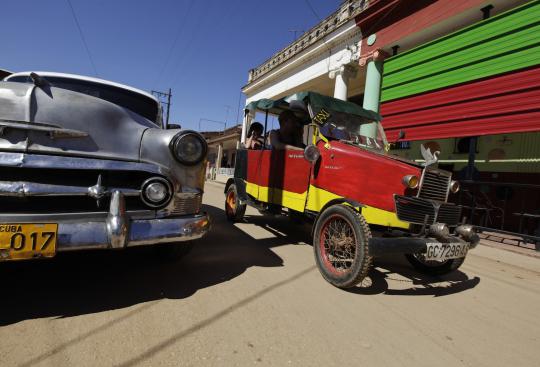 Montir asal Kuba ini ciptakan taksi ramah lingkungan