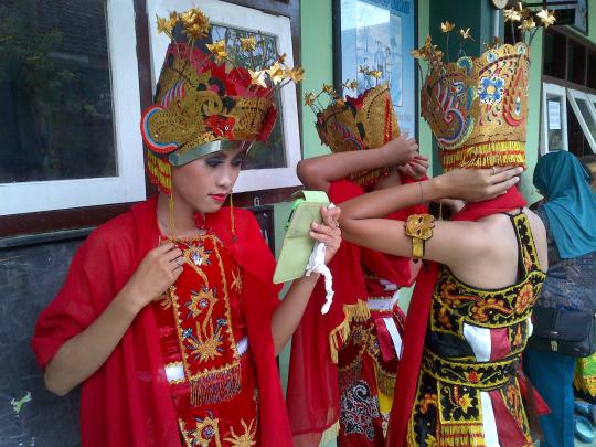 2.106 Penari meriahkan Festival Paju Gandrung Sewu