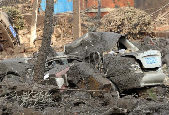 Kerusakan parah akibat ledakan dahsyat pipa Sinopec di China