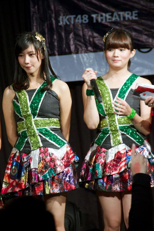 Aksi idol cantik di SHARP JKT48 Mini Concert